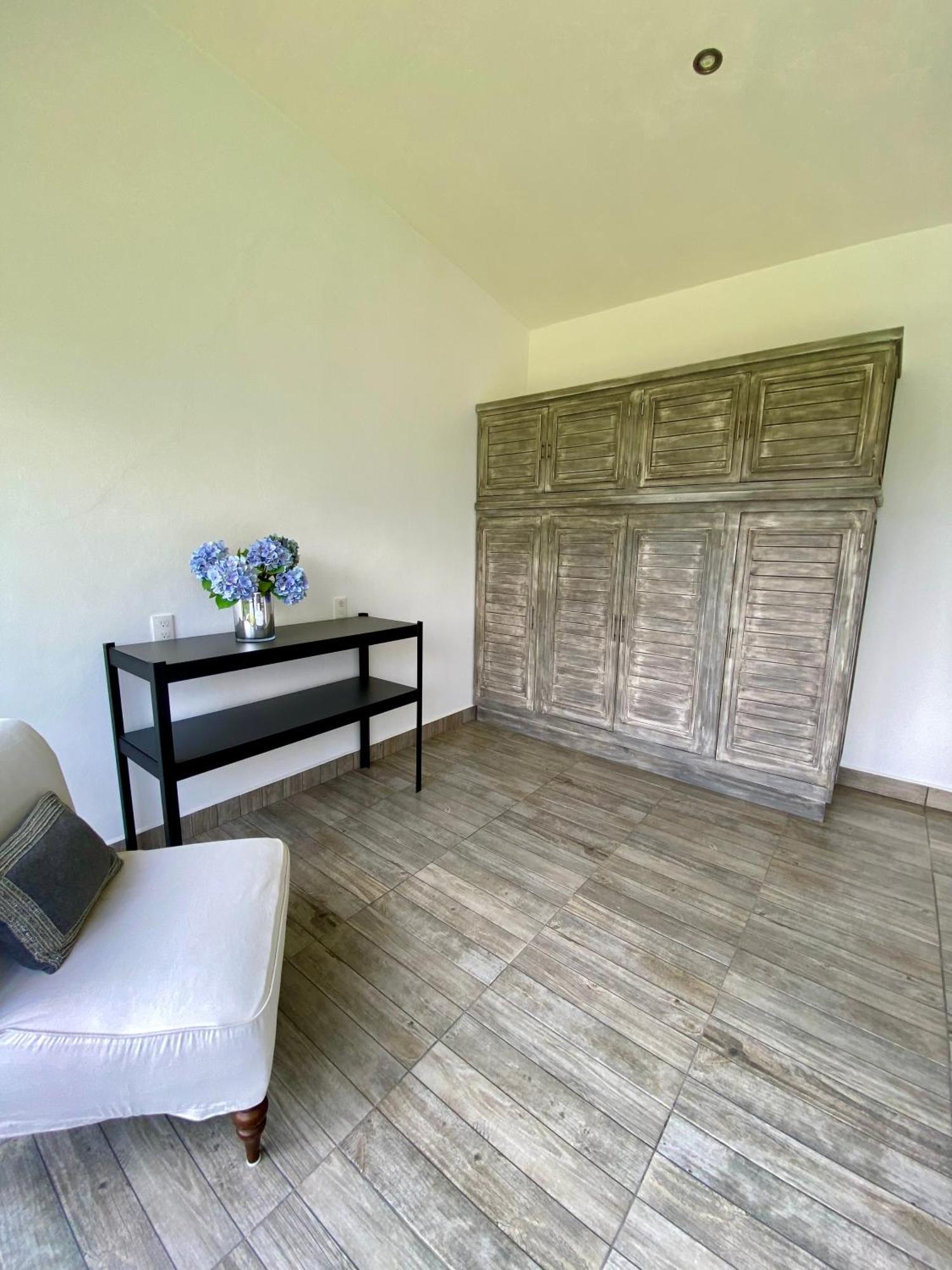 Nona Villa